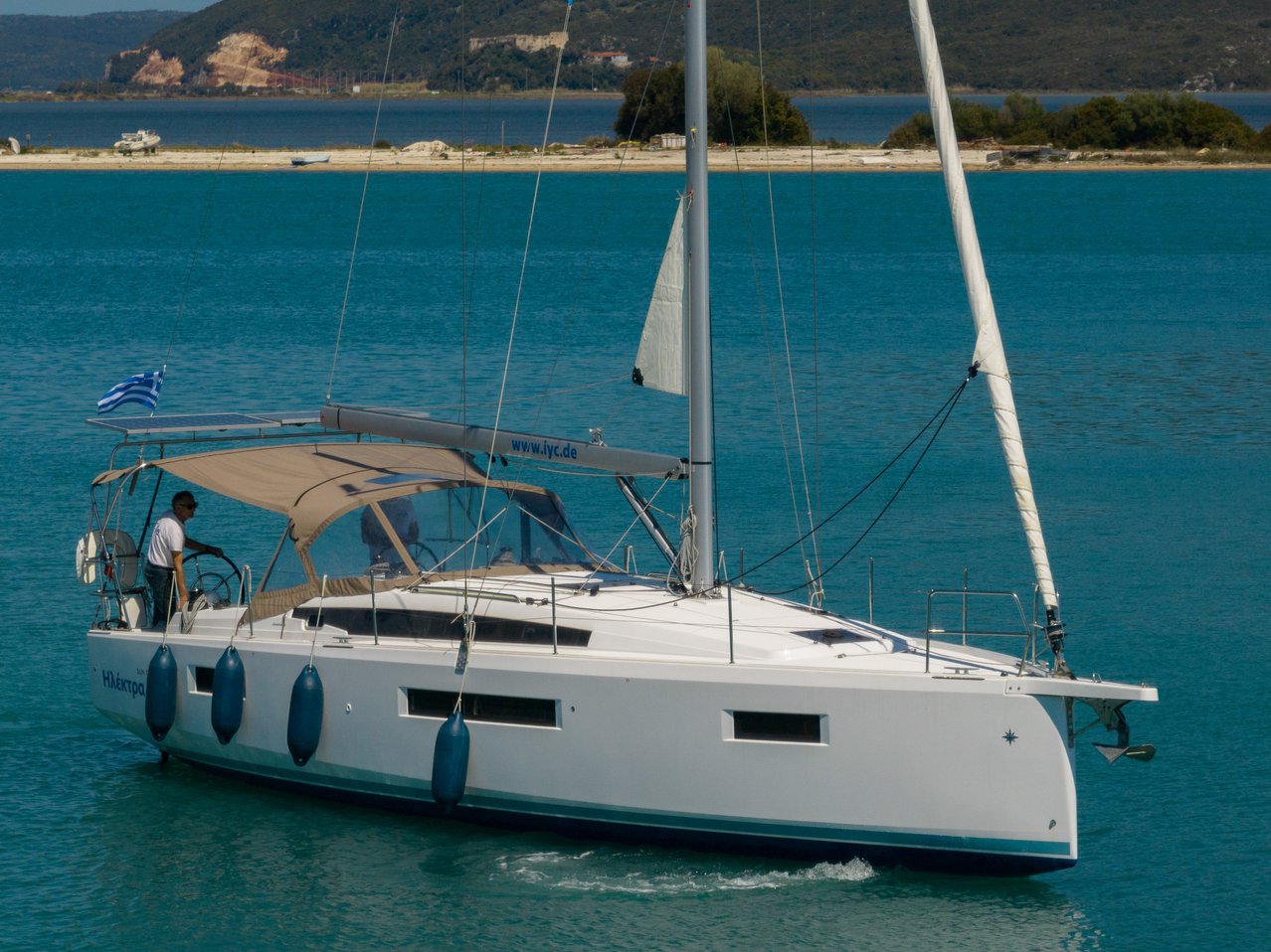 Sun Odyssey 410 - 3 cab. — photo 3