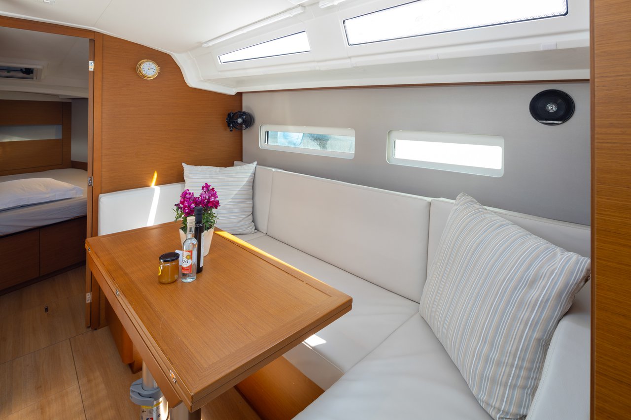Sun Odyssey 410 - 3 cab. — photo 14