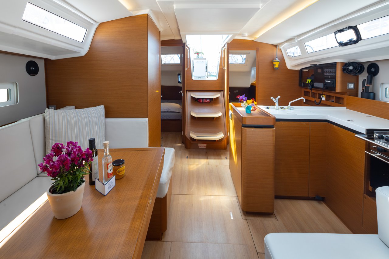 Sun Odyssey 410 - 3 cab. — photo 16