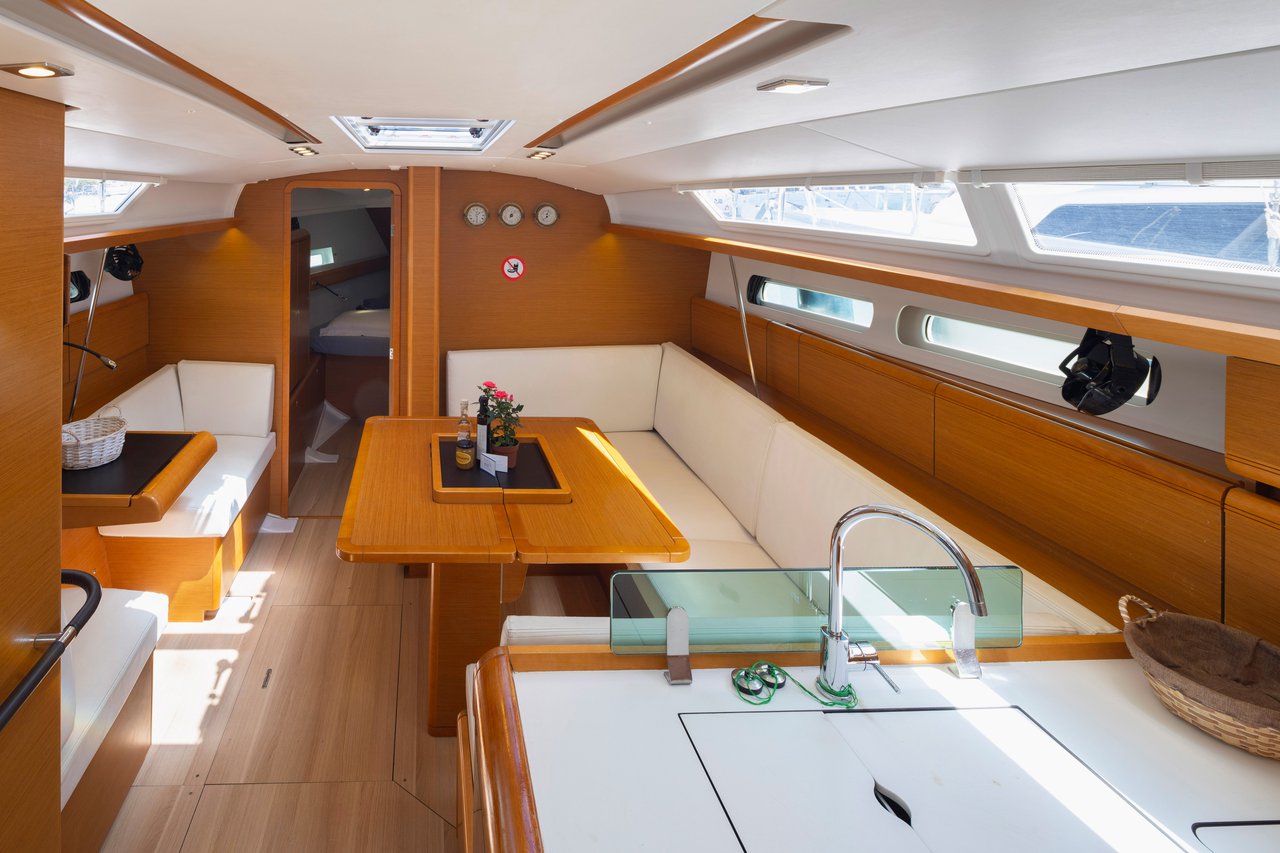 Sun Odyssey 419 - 3 cab. — photo 9