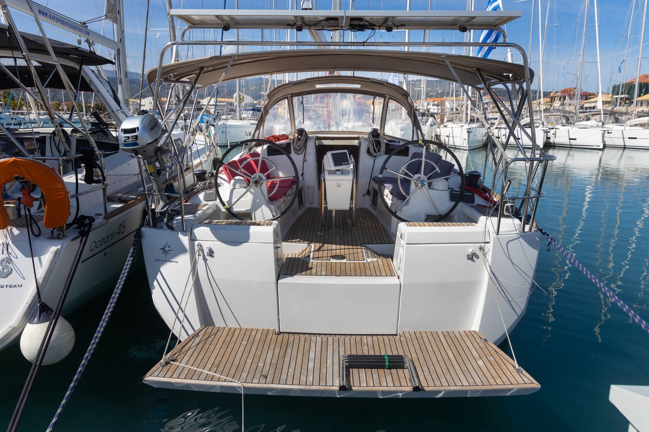 Sun Odyssey 419 - 3 cab. — photo 6
