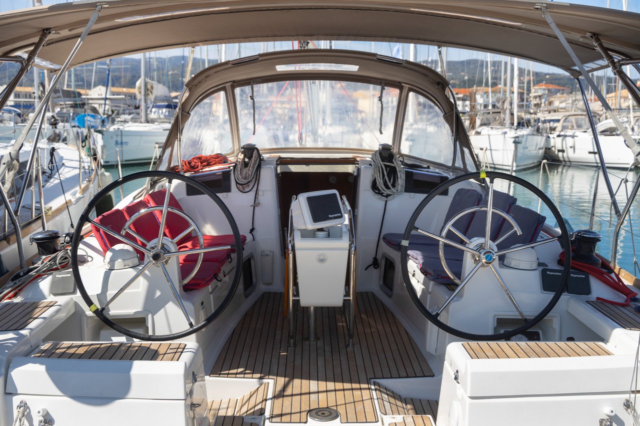Sun Odyssey 419 - 3 cab. — photo 7