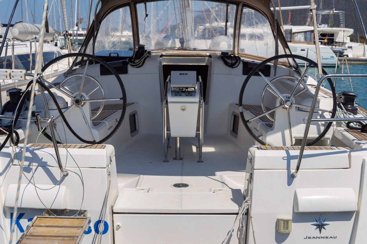 Sun Odyssey 439 — photo 11