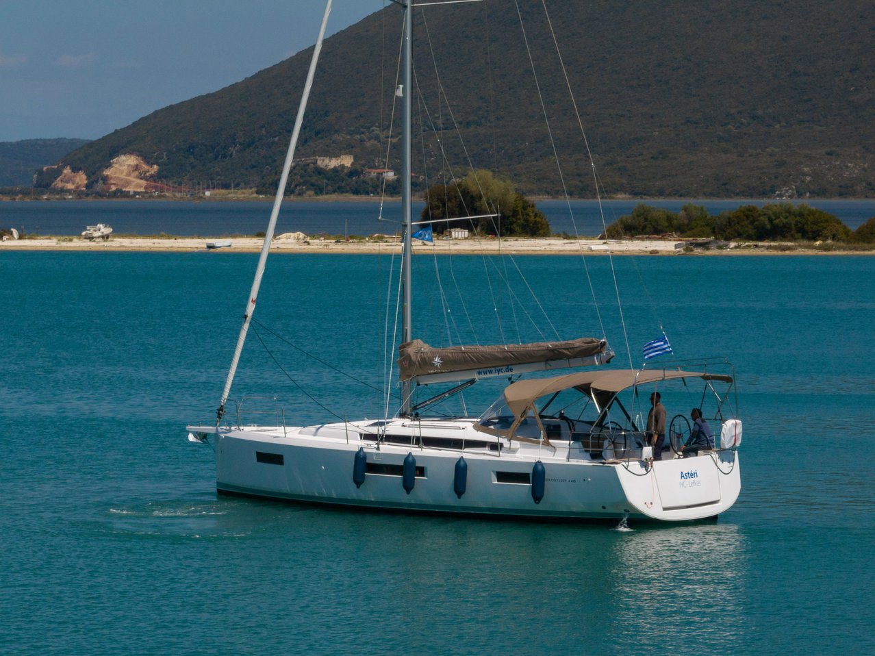 Sun Odyssey 440 - 4 cab. — photo 8