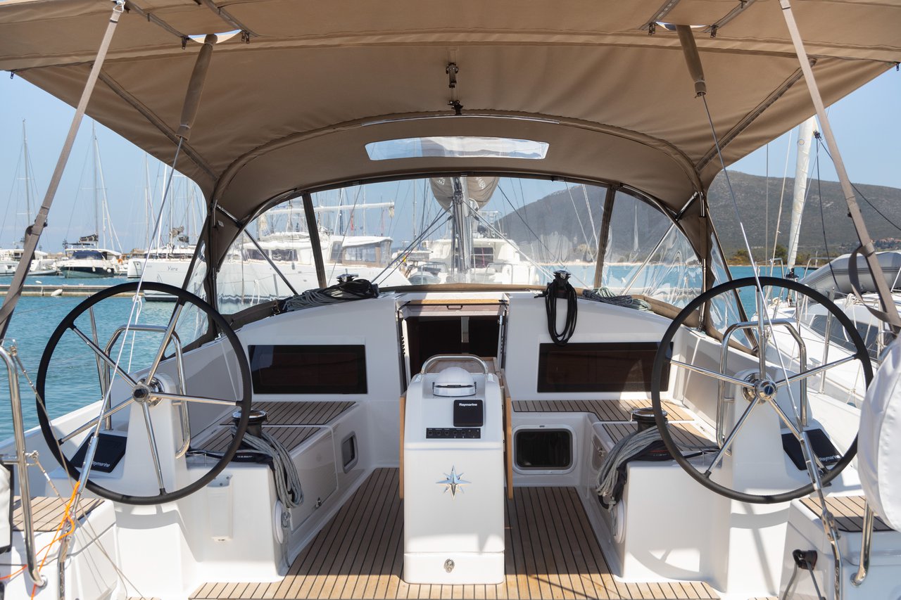 Sun Odyssey 440 - 4 cab. — photo 10