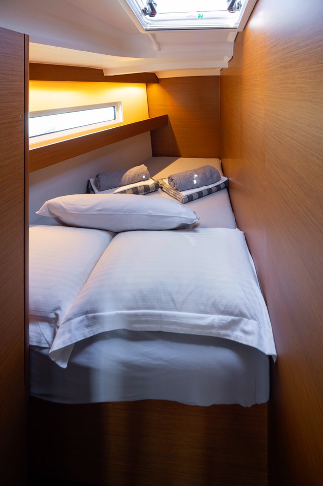 Sun Odyssey 440 - 4 cab. — photo 19