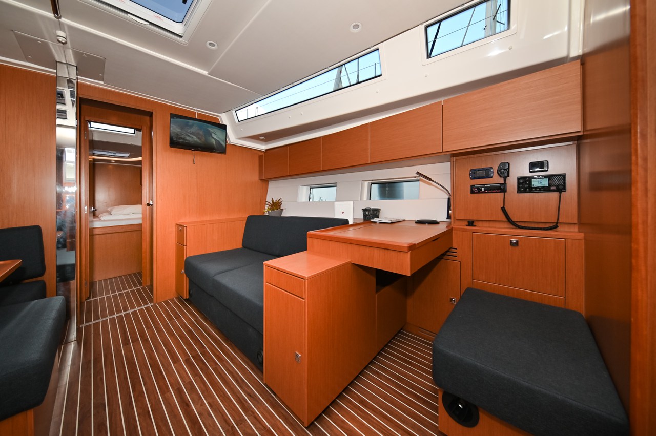 Bavaria C50 - 5 cab. — photo 14