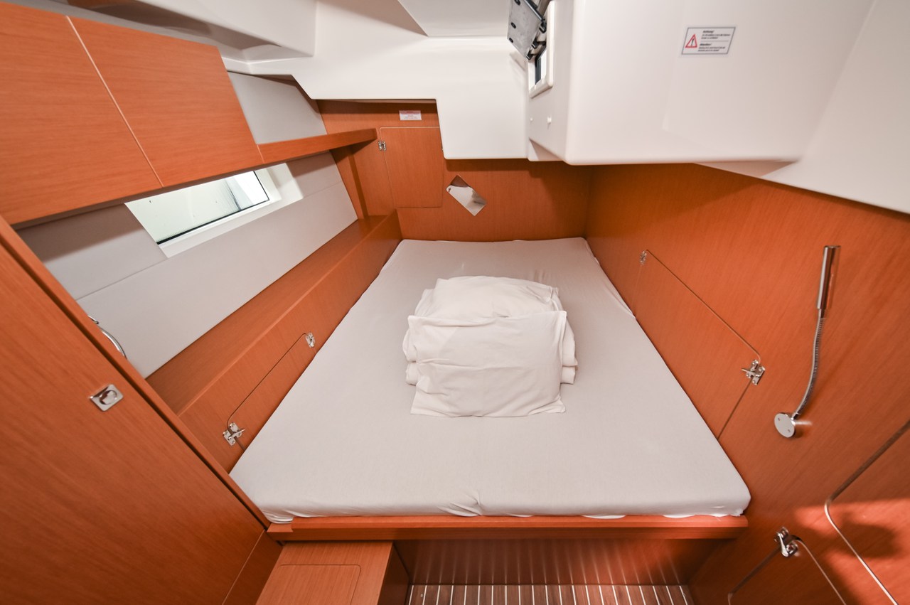Bavaria C50 - 5 cab. — photo 19