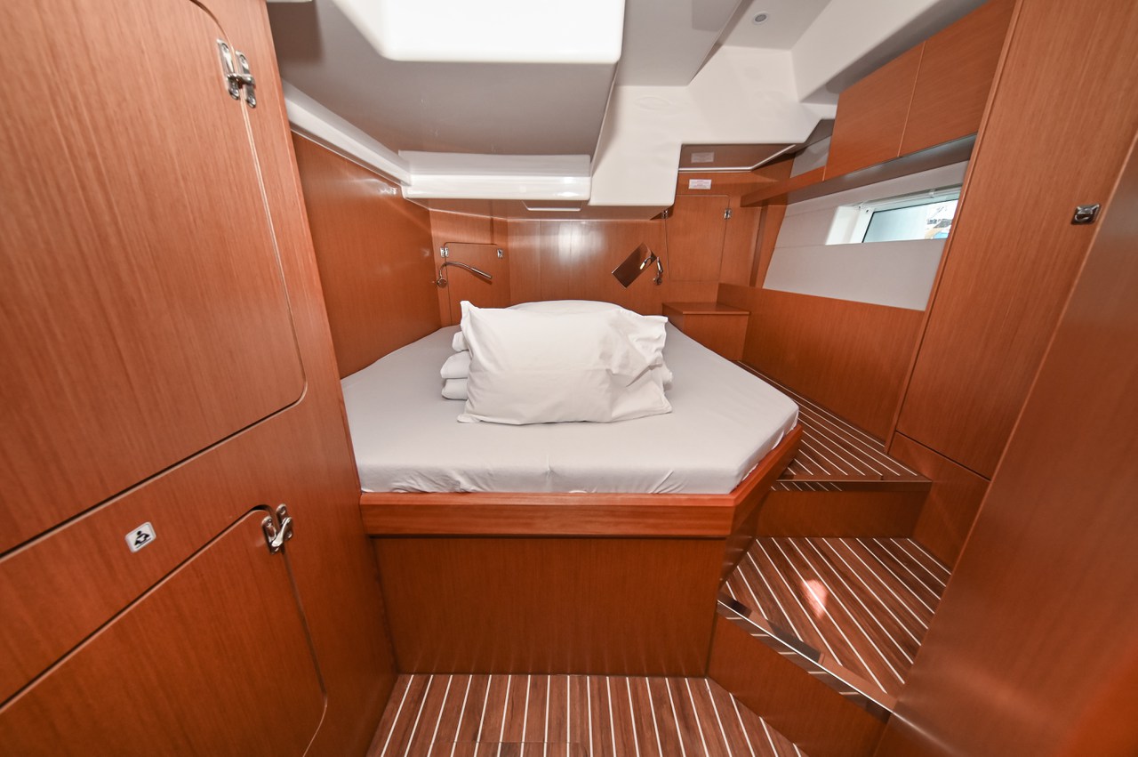 Bavaria C50 - 5 cab. — photo 22