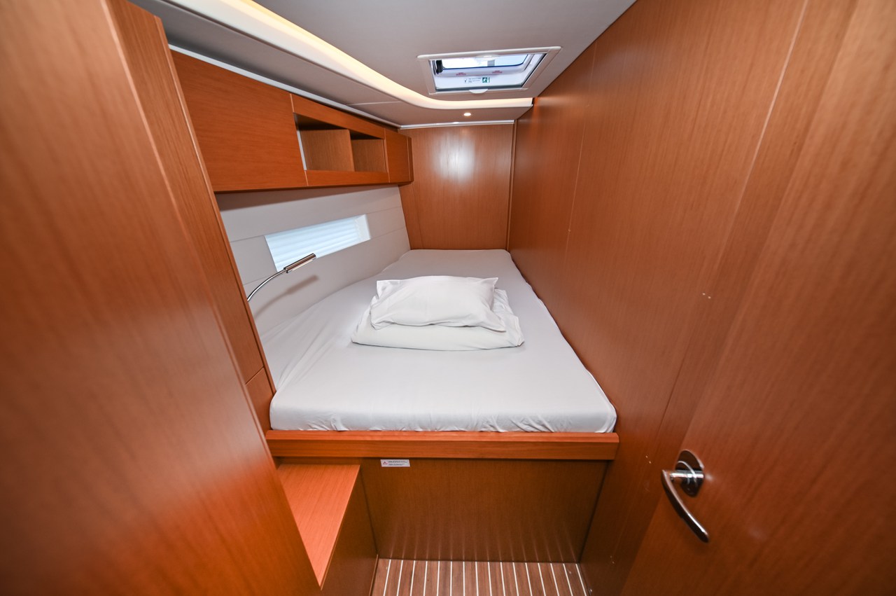 Bavaria C50 - 5 cab. — photo 26