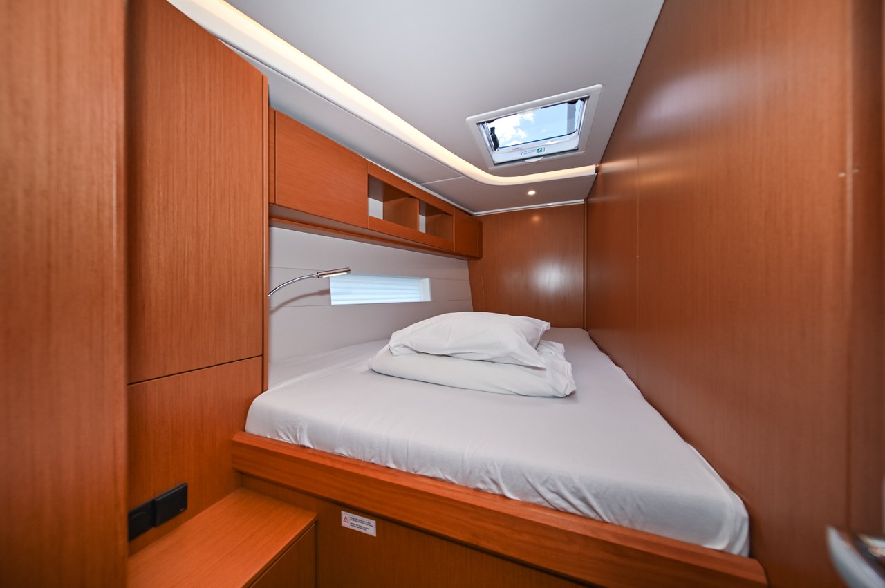 Bavaria C50 - 5 cab. — photo 27