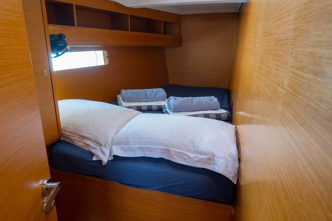 Sun Odyssey 479 - 4 cab. — photo 17