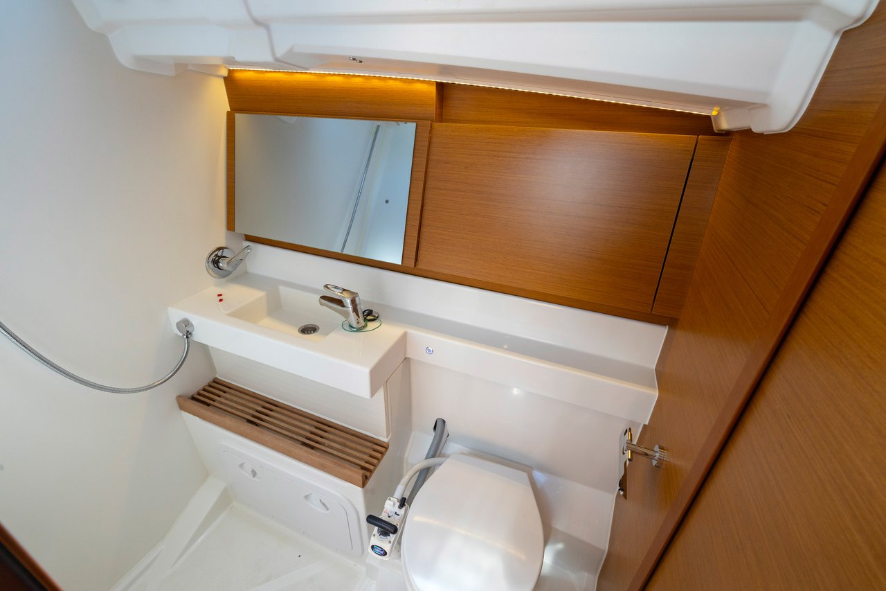 Sun Odyssey 490 - 5 + 1 cab. — photo 21