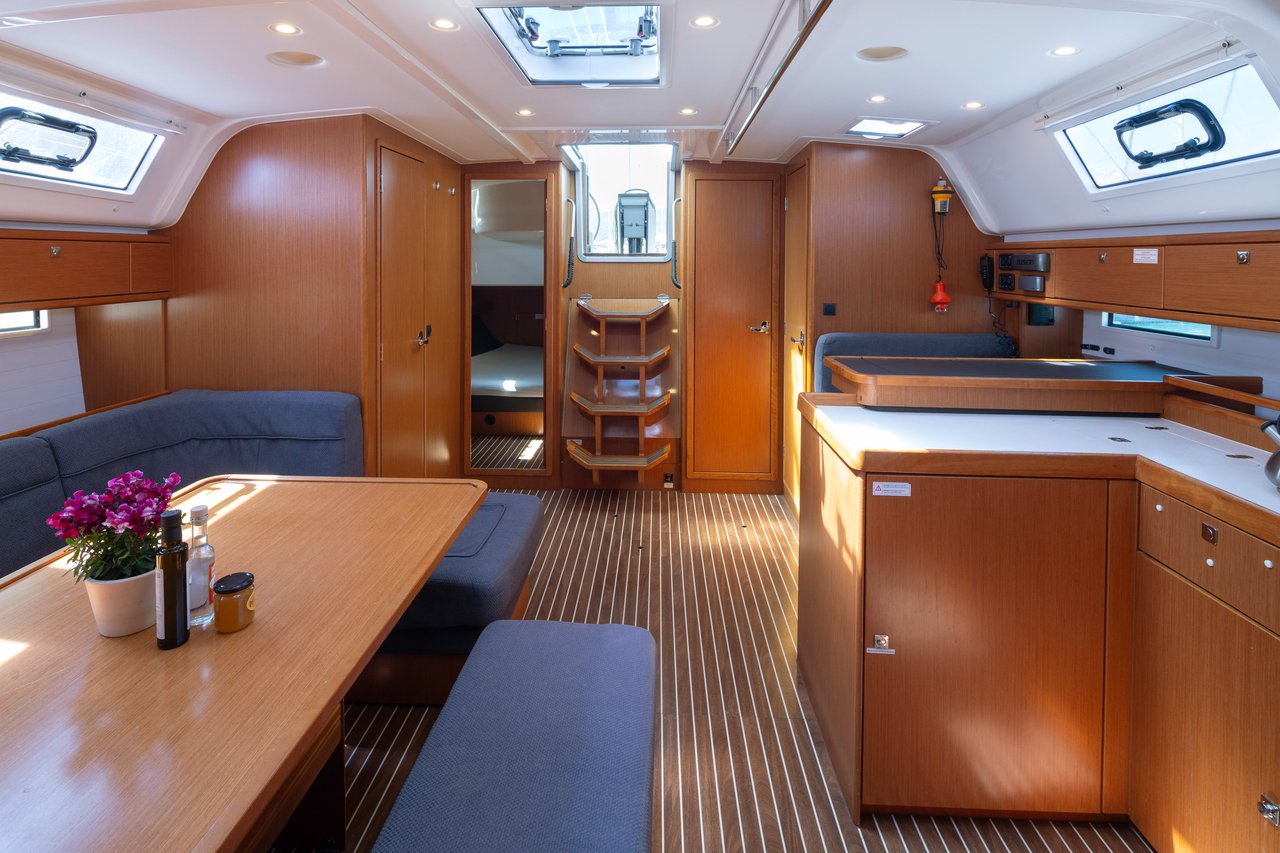 Bavaria Cruiser 51 — photo 12