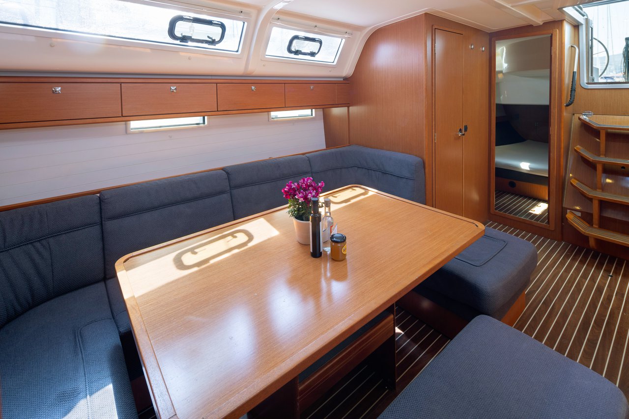 Bavaria Cruiser 51 — photo 13