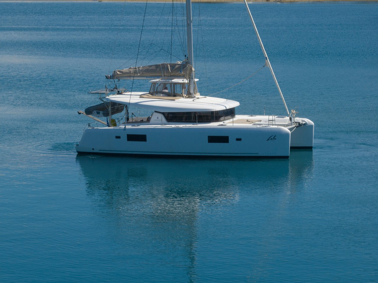 Lagoon 42 - 4 + 2 cab. — photo 3