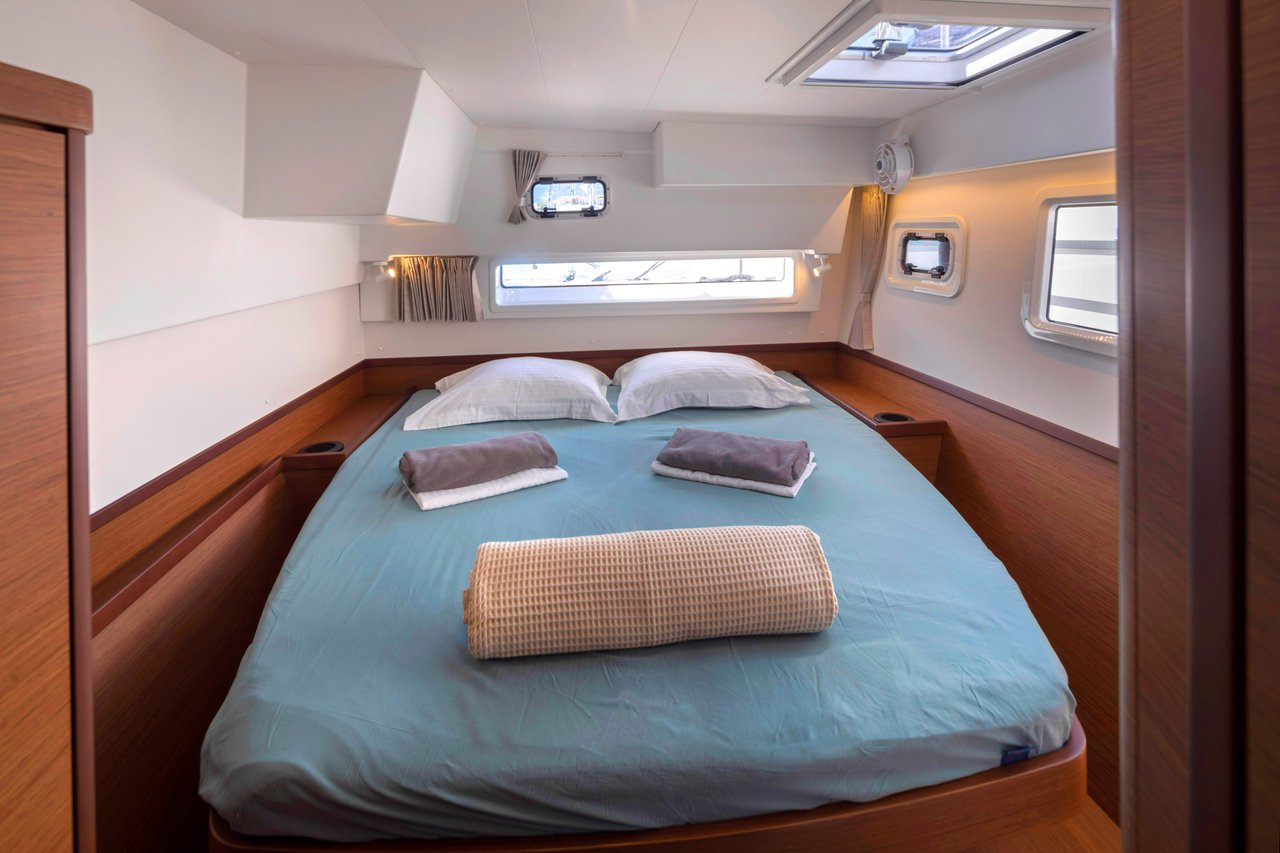 Lagoon 42 - 4 + 2 cab. — photo 15