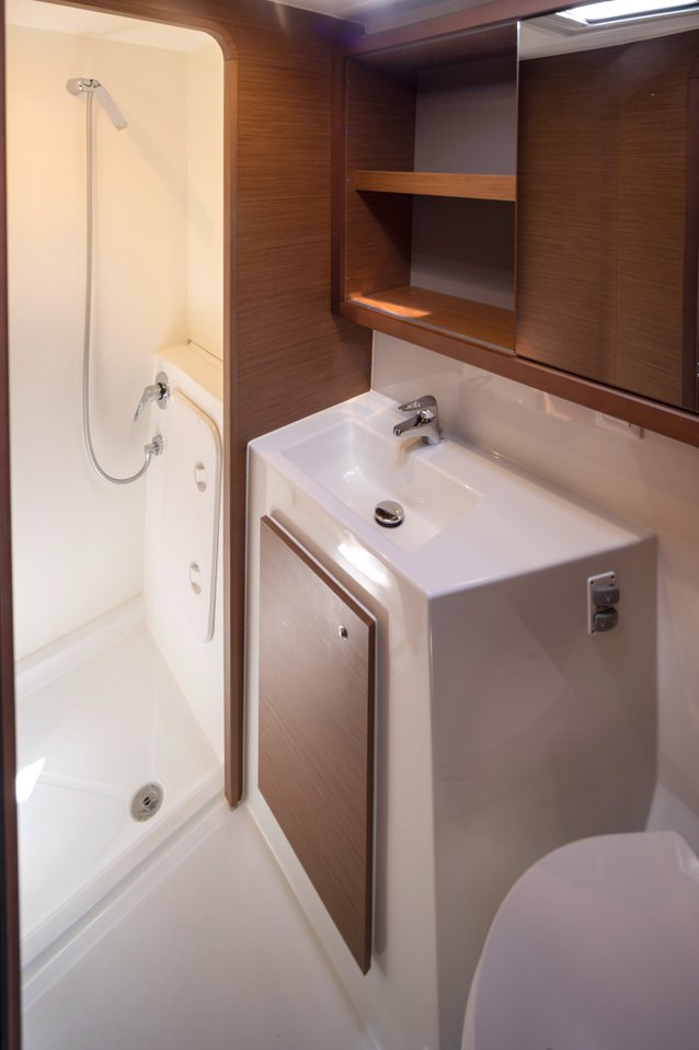 Lagoon 42 - 4 + 2 cab. — photo 17