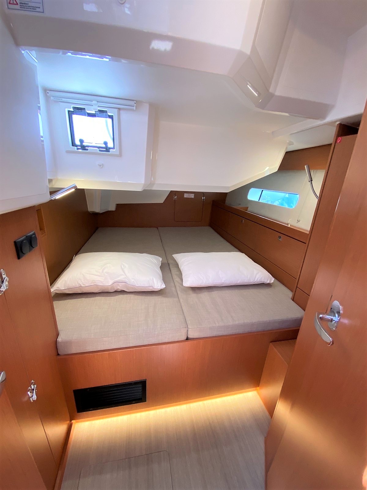 Bavaria C46 - 5 cab. — photo 5