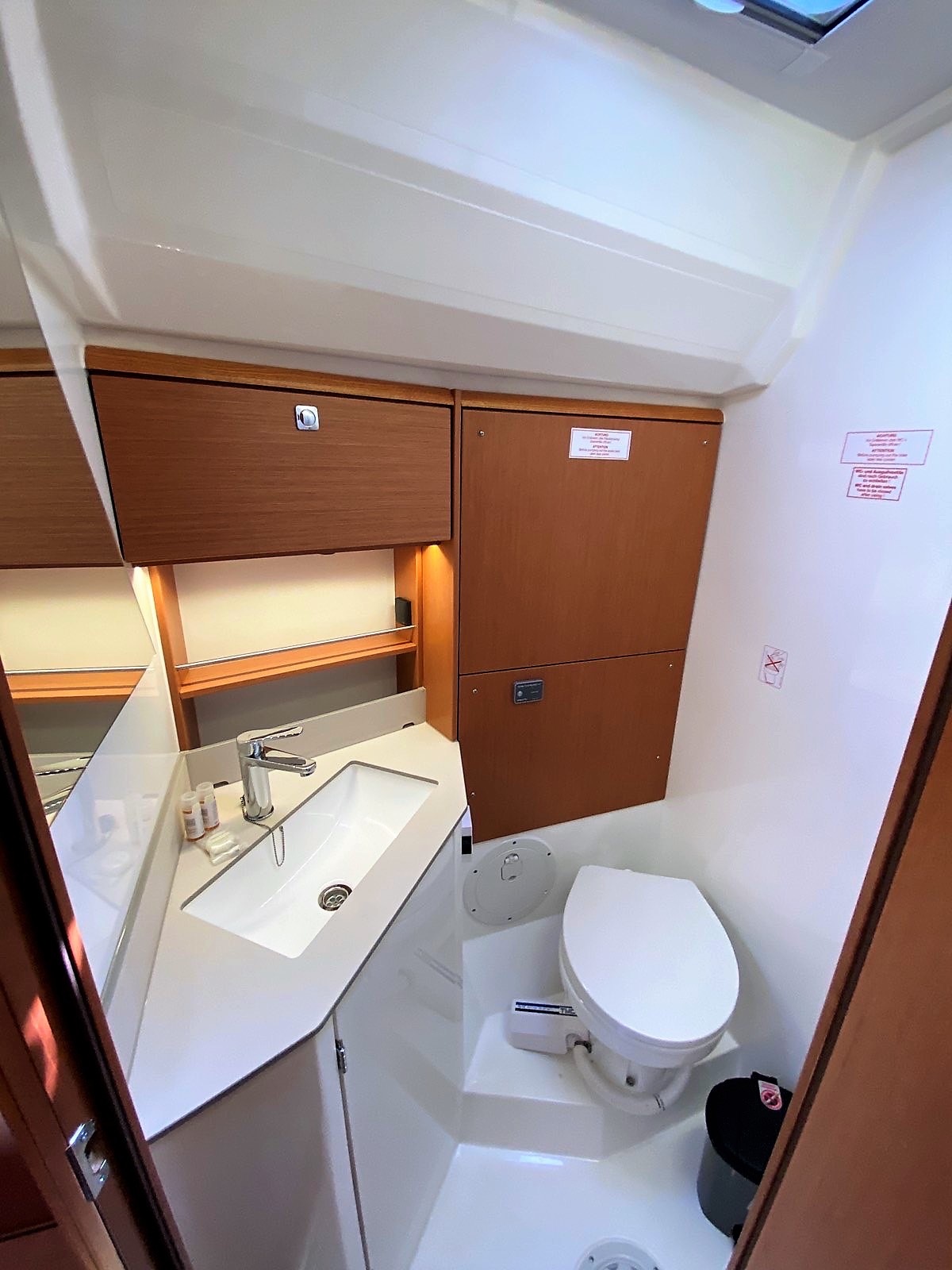 Bavaria C46 - 5 cab. — photo 12