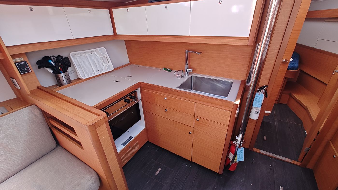 Dufour 430 — photo 13