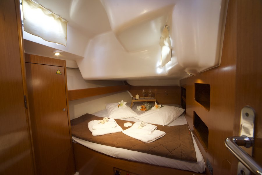Cyclades 50.5 - 5 + 1 cab. — photo 31