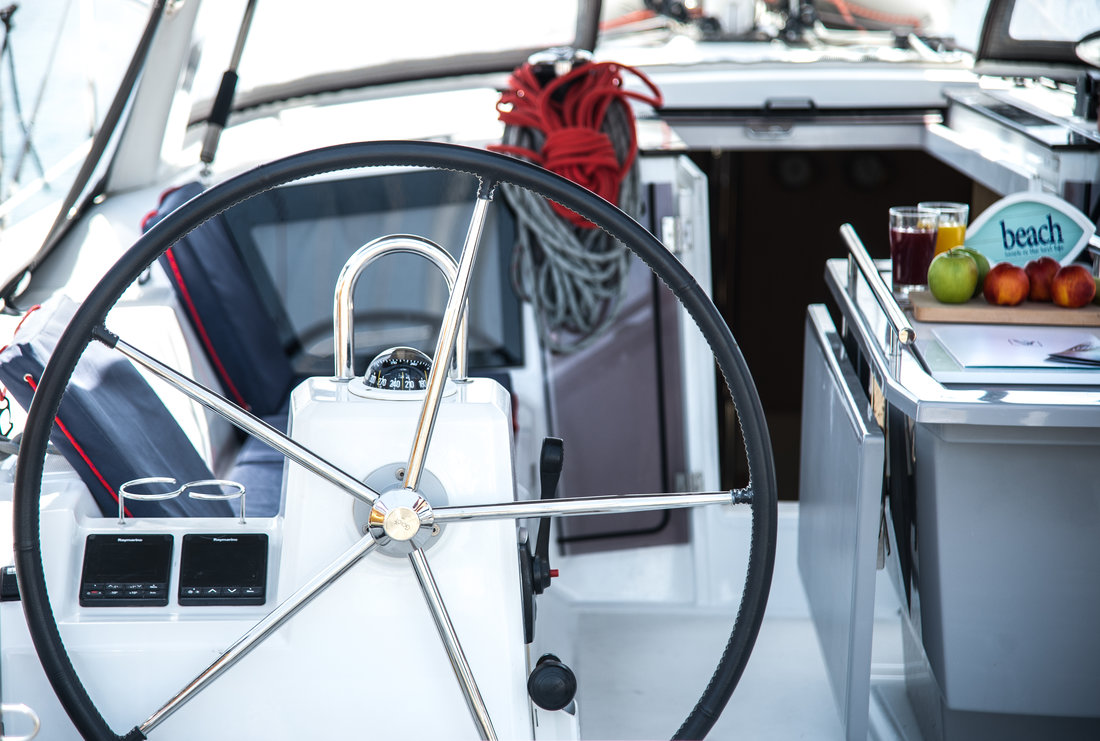 Oceanis 41.1 — photo 10