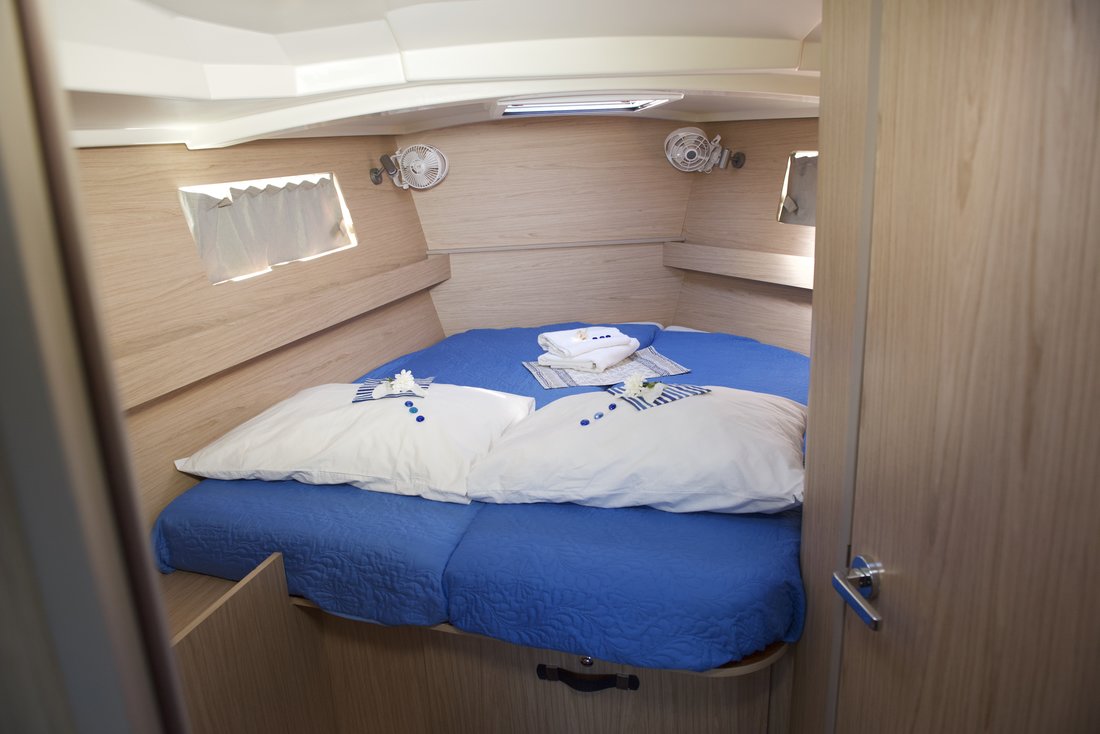 Oceanis 41.1 — photo 21