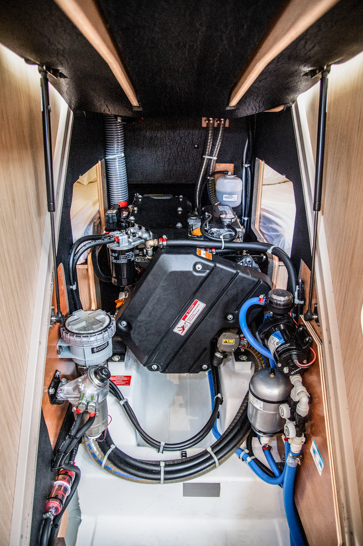 Oceanis 41.1 — photo 23