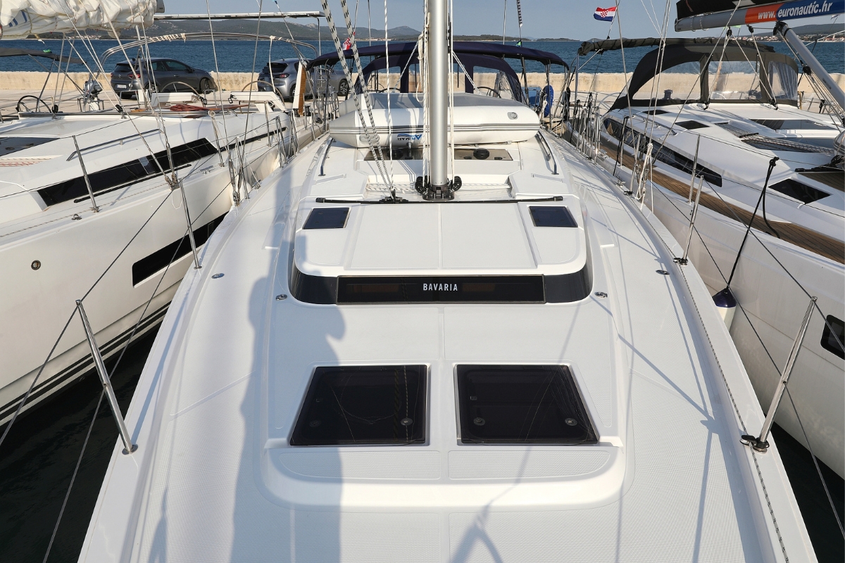 Bavaria C45 Holiday - 5 cab. — photo 5