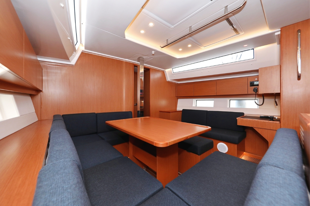 Bavaria C45 Holiday - 5 cab. — photo 11