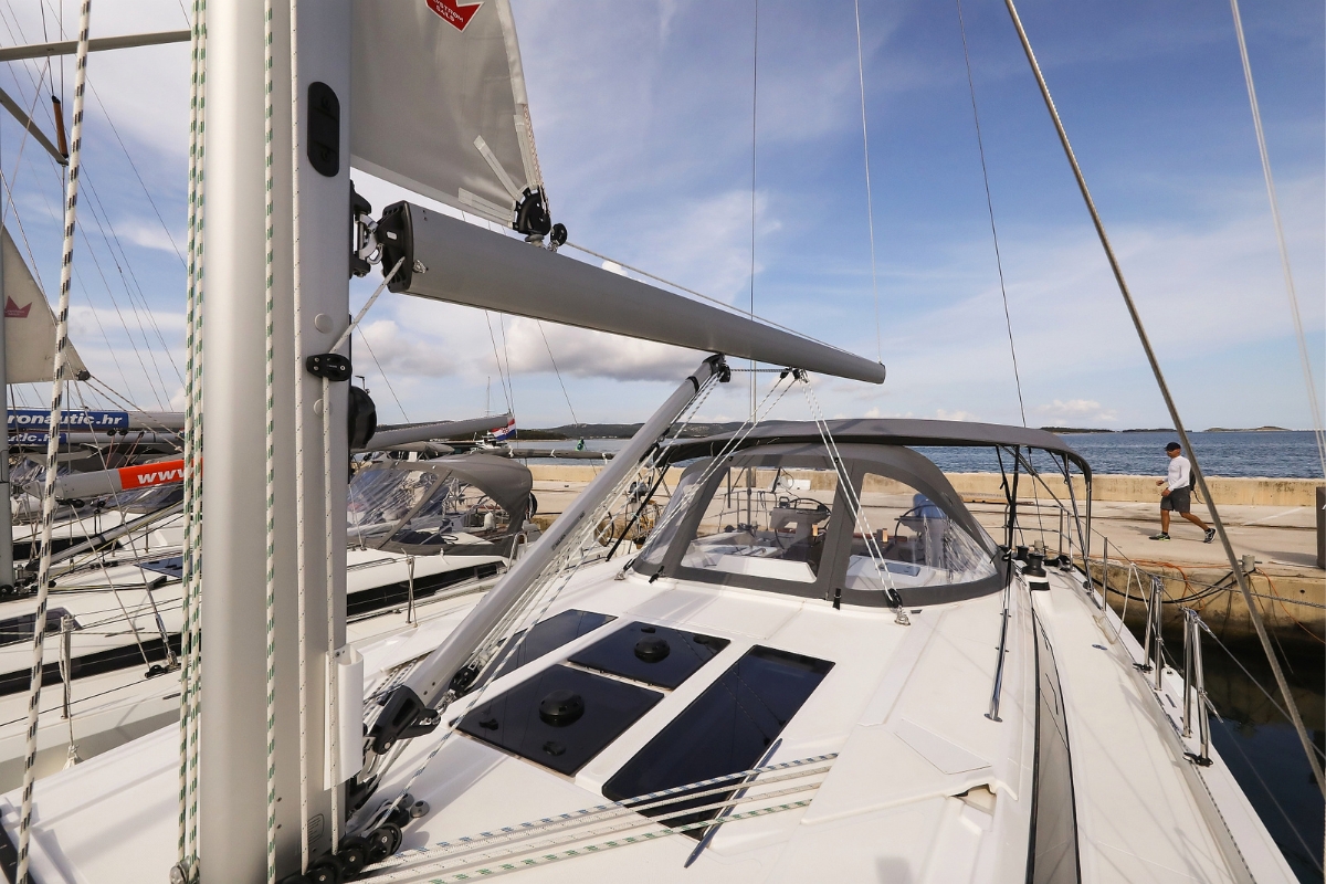 Bavaria C46 - 3 cab. — photo 4