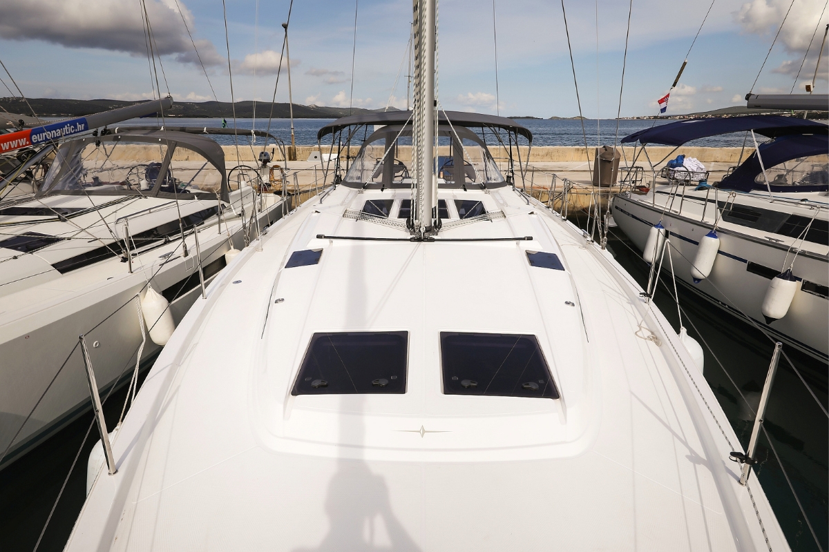 Bavaria C46 - 3 cab. — photo 6