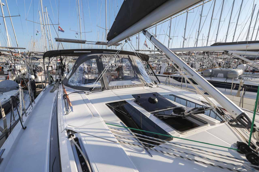 Bavaria C46 - 4 cab. — photo 5