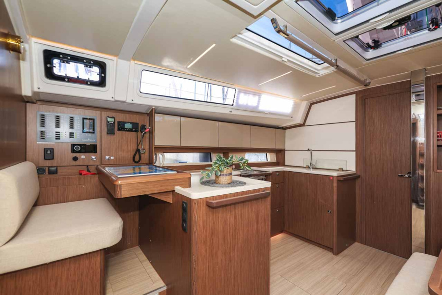 Bavaria C46 - 4 cab. — photo 15