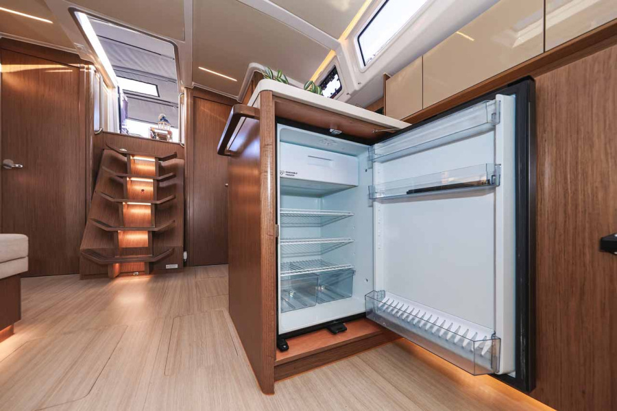Bavaria C46 - 4 cab. — photo 17
