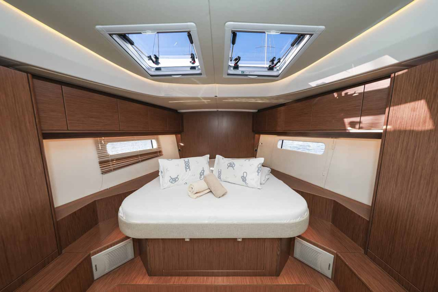 Bavaria C46 - 4 cab. — photo 18
