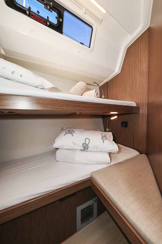 Bavaria C46 - 4 cab. — photo 22
