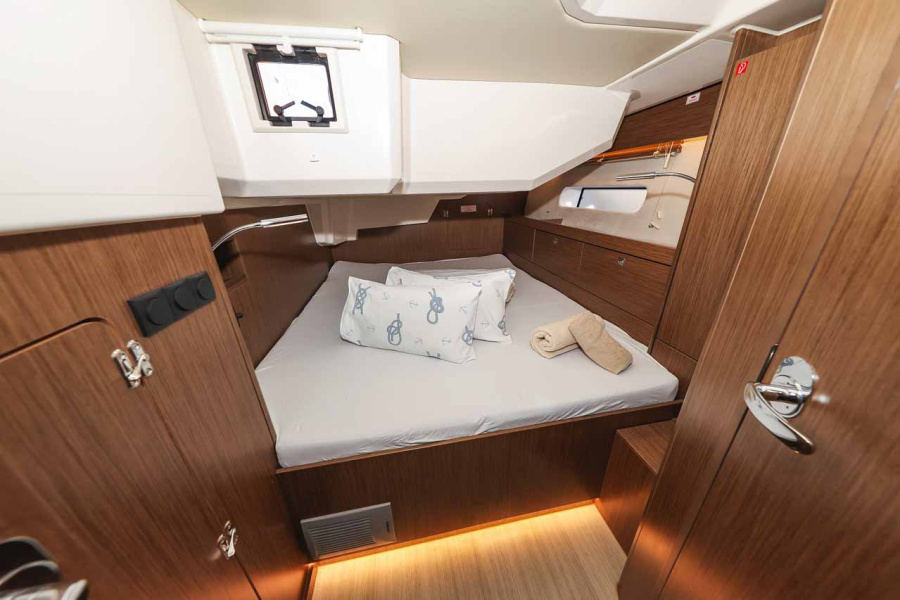 Bavaria C46 - 4 cab. — photo 24