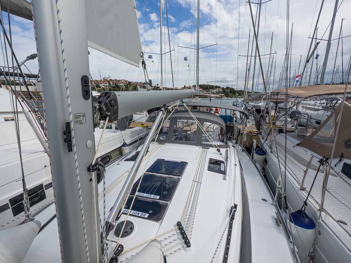 Bavaria Cruiser 37 - 3 cab. — photo 5