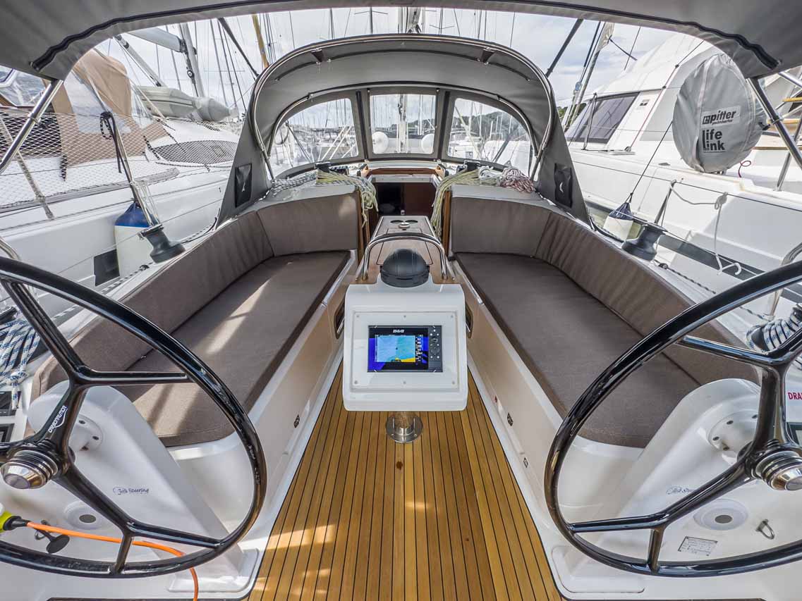 Bavaria Cruiser 37 - 3 cab. — photo 6