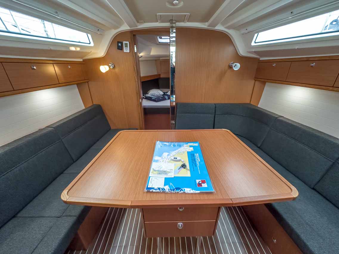 Bavaria Cruiser 37 - 3 cab. — photo 9