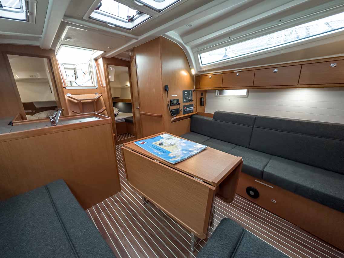 Bavaria Cruiser 37 - 3 cab. — photo 10