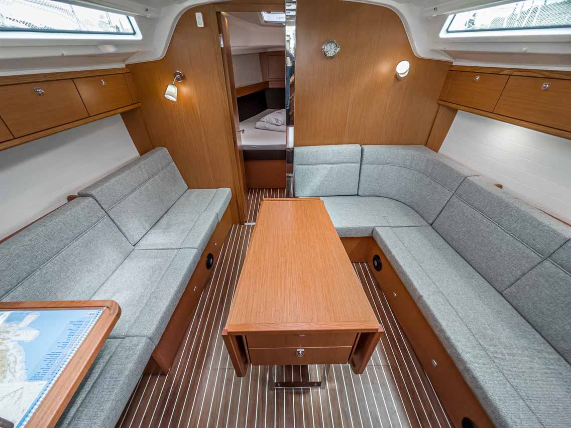 Bavaria Cruiser 37 - 3 cab. — photo 8