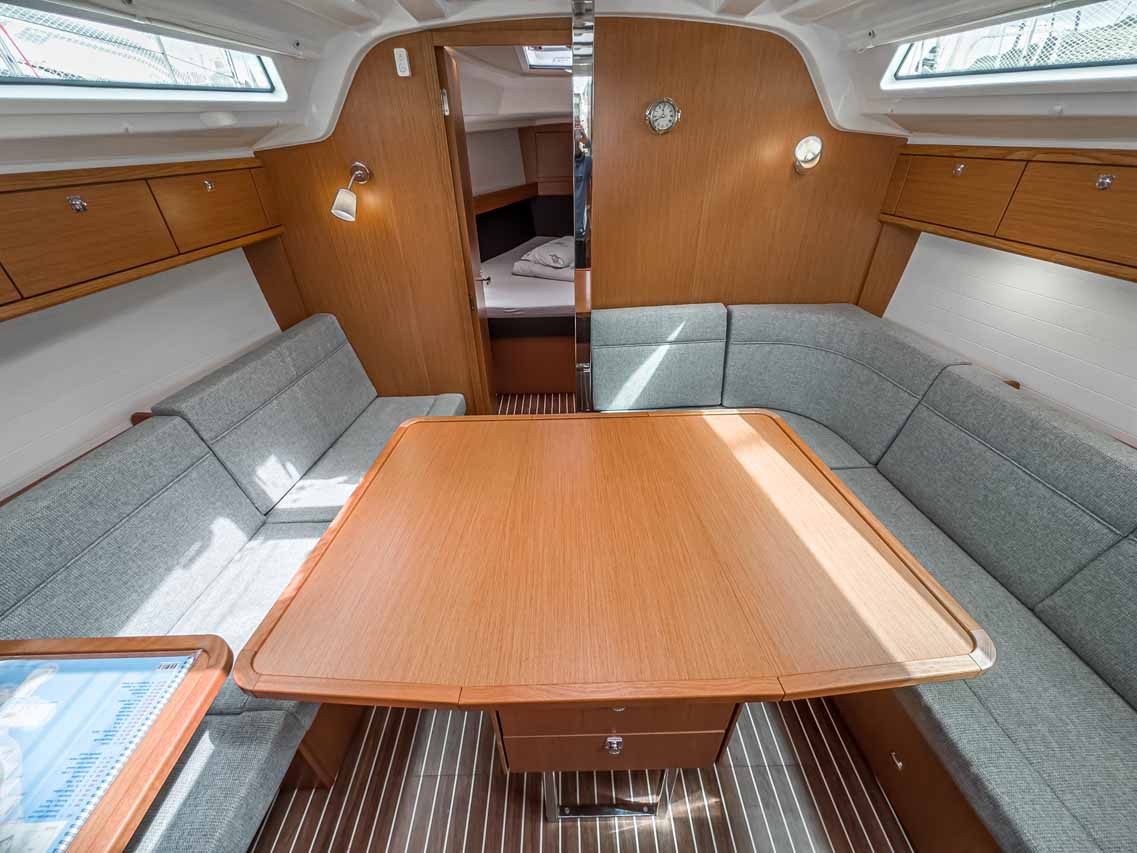 Bavaria Cruiser 37 - 3 cab. — photo 9