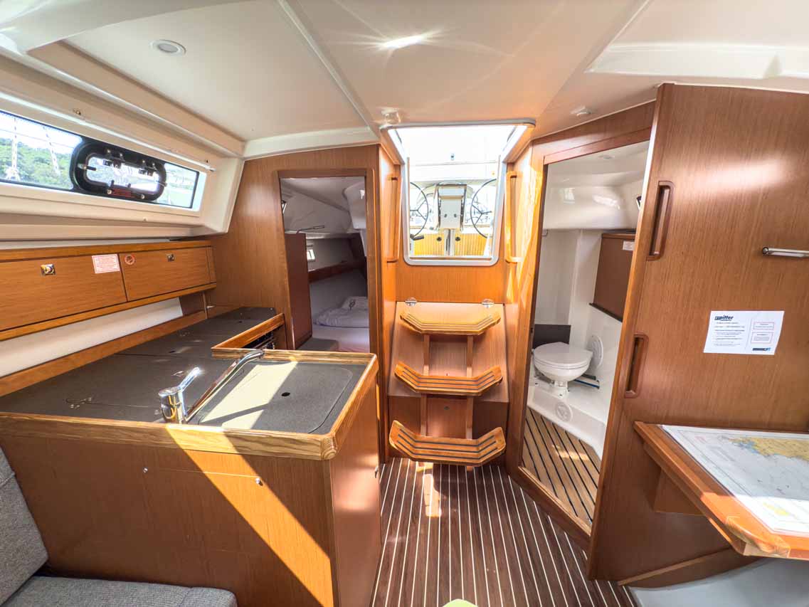 Bavaria Cruiser 34 - 2 cab. — photo 17