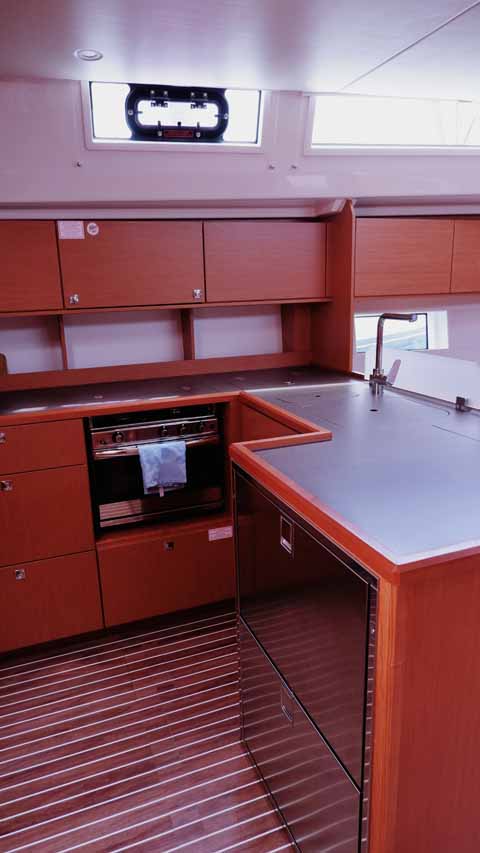 Bavaria C50 Style - 5 + 1 cab. — photo 12