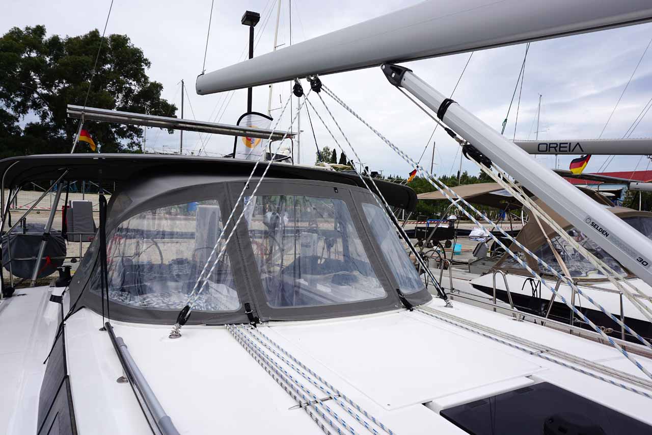 Bavaria C42 — photo 8