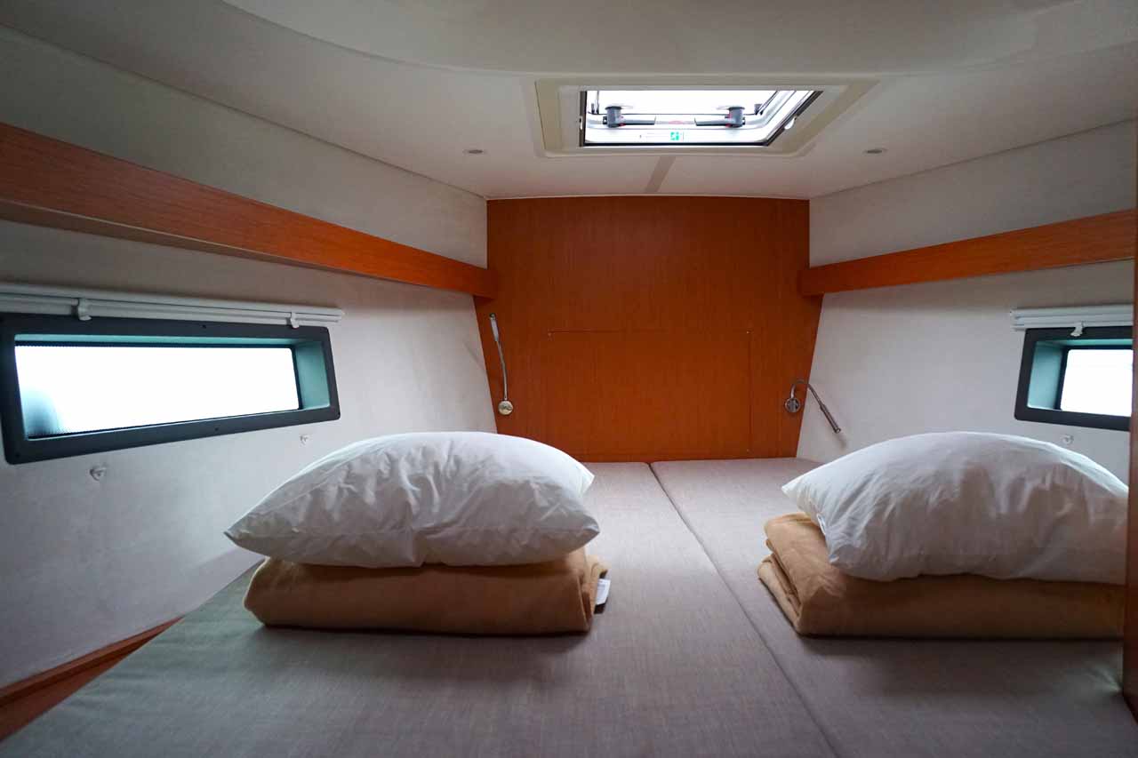 Bavaria C42 — photo 15