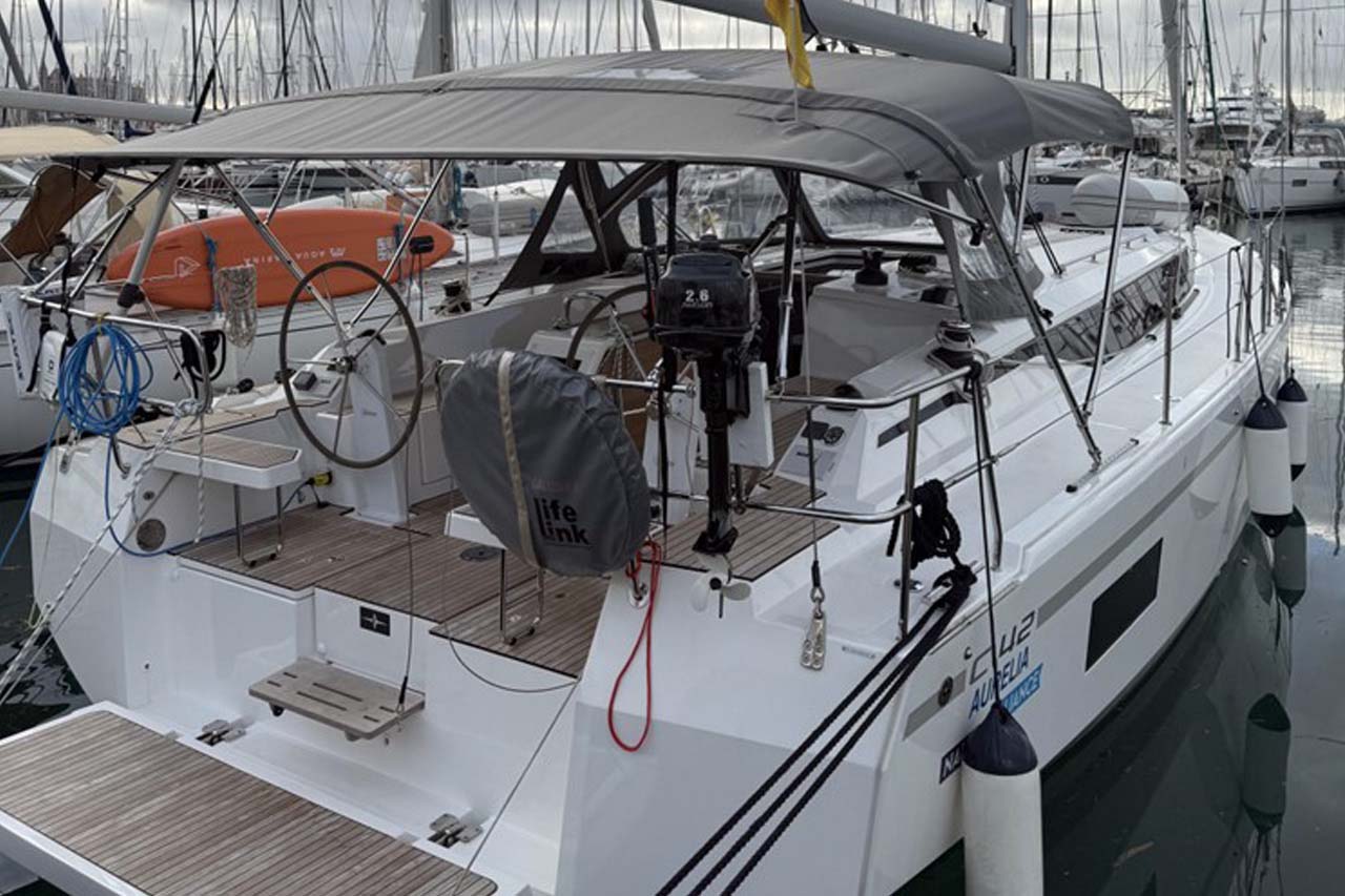 Bavaria C42 Style — photo 1
